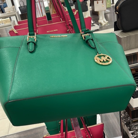 MICHAEL KORS Charlotte Large Leather Top-Zip Tote
Palmetto Green - Picture 13 of 16
